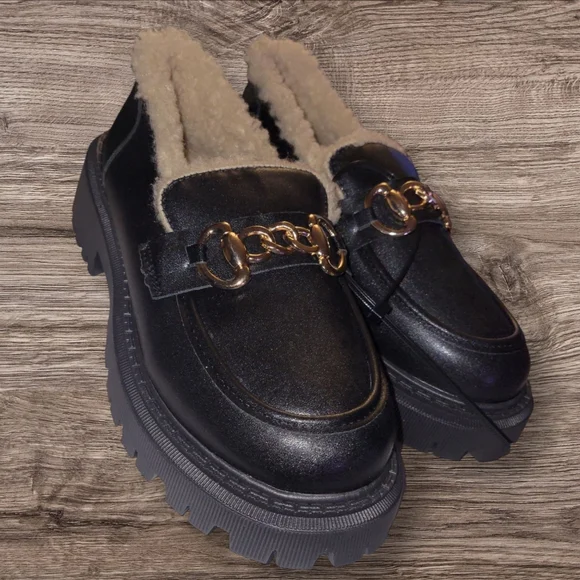 Women's Black Wool Lined Chain Loafers Size 8 - Picture 5 of 7